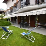 Ξενοδοχείο με διαμερίσματα Residence Domaso