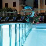 Ξενοδοχείο με διαμερίσματα Residence Domaso