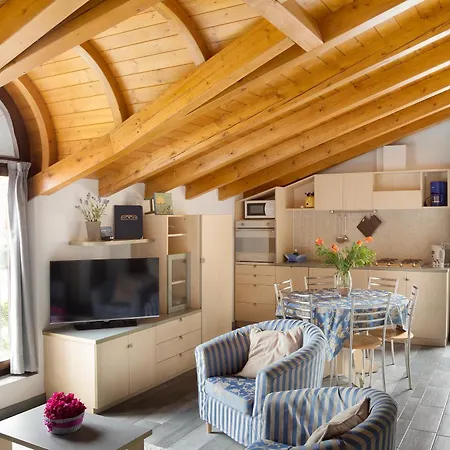 아파트호텔 Residence Domaso 3*