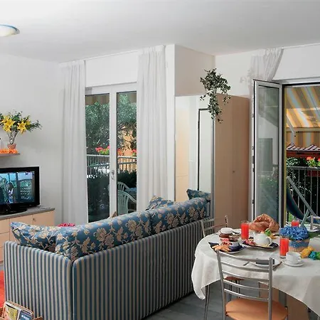 מלון דירות Residence Domaso