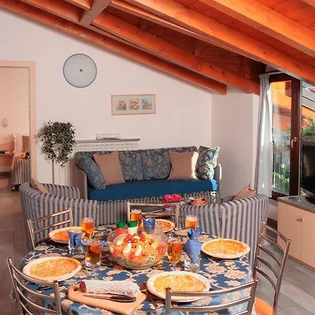 מלון דירות Residence Domaso דומאסו