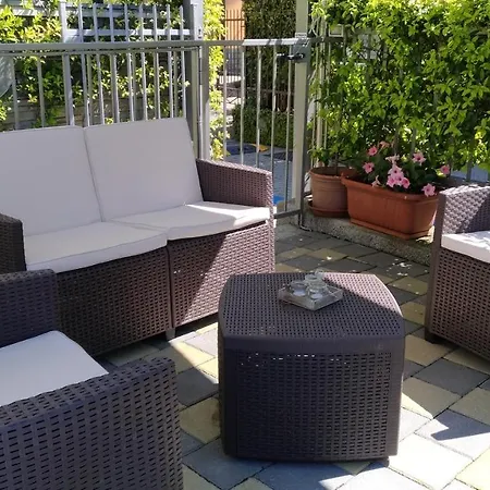 Residence Domaso מלון דירות 3*